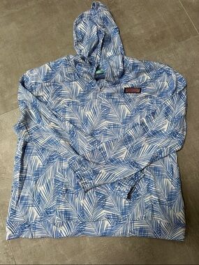 Vineyard Vines Blue & White Leaf-Print Hooded Sweatshirt